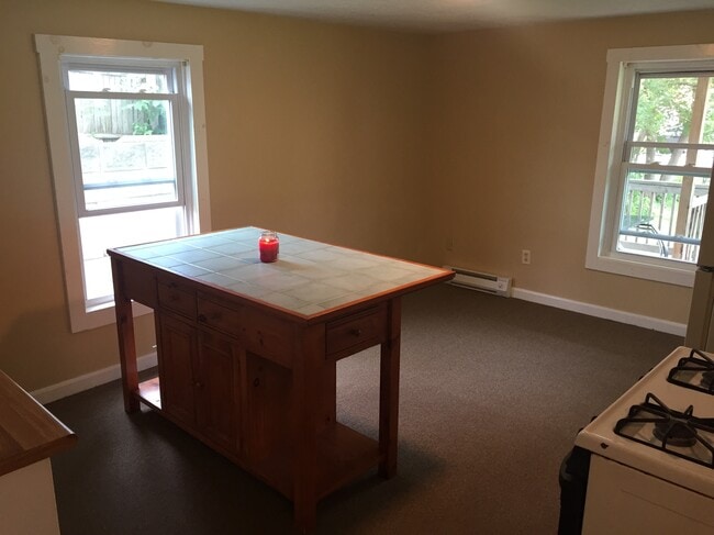 Photo - 215 Madison St Unidad B