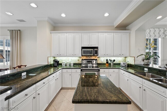 Building Photo - 2658 Bolero Dr Unit 9-2