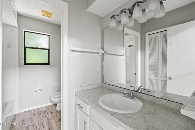 Photo - 4846 Kingsmeadow Ln