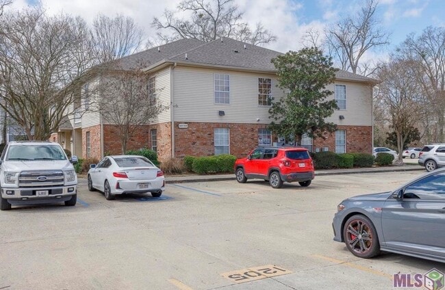 Photo - 900 Dean Lee Dr