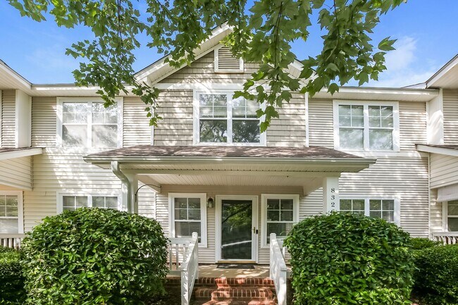 2 Bedroom, 3 Bathroom Townhouse near Lake ... - 2 Bedroom, 3 Bathroom Townhouse near Lake ...