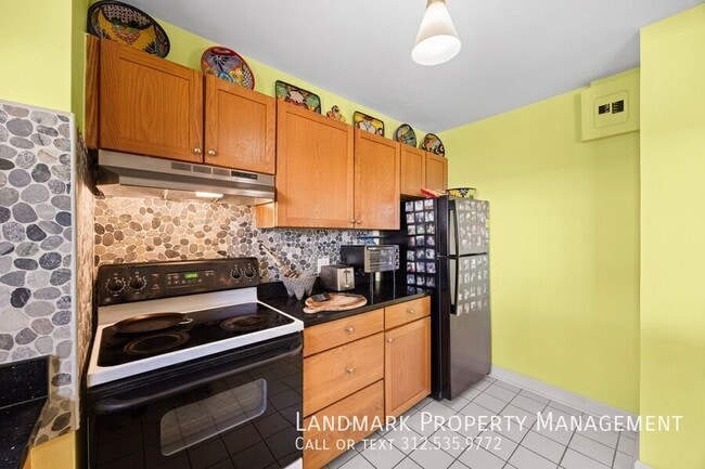 Photo - 4980 N Marine Dr Unit #1234