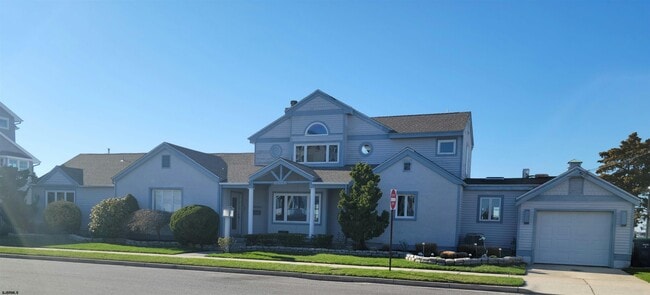 Building Photo - 8601 Fulton Ave