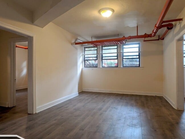 Photo - 3312 W Schubert Ave Unidad GCC