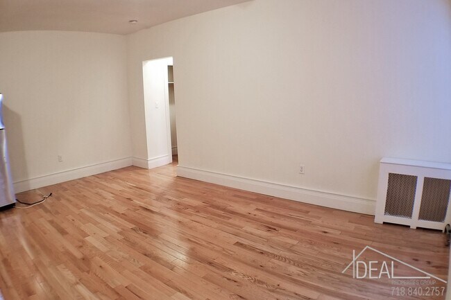 Photo - 3082 Brighton 13th St