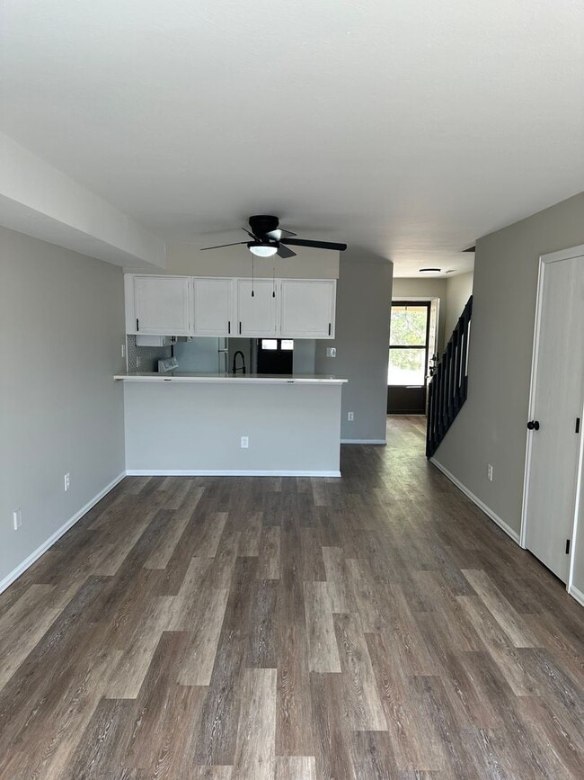 5462-5462 Fiesta Ln Unidad 5458 Fiesta Lane