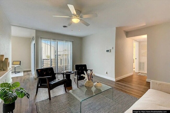 Photo - 10028 Royal Ln Unit G10611