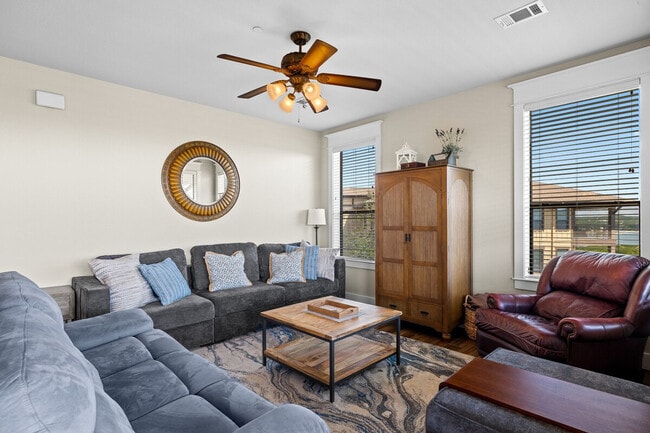 Photo - 18004 Edgewood Way Unit SI ID1511245P