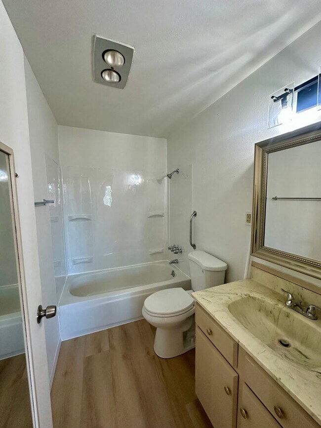 5532 Homer Dr