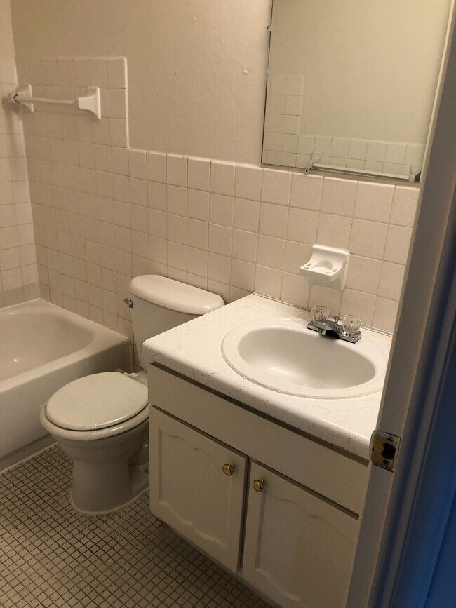 Dorchester Village Apartments For Rent in Richmond Heights, OH