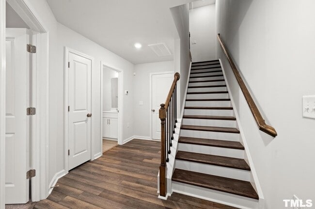Photo - 742 Cormiche Ln