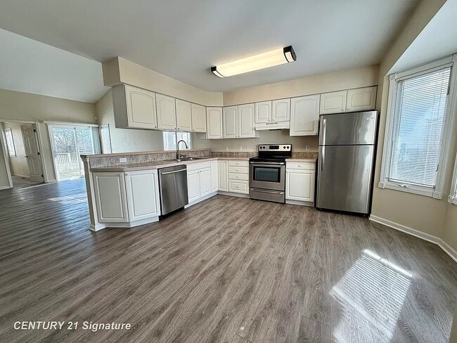 Photo - 6030 Canton Dr