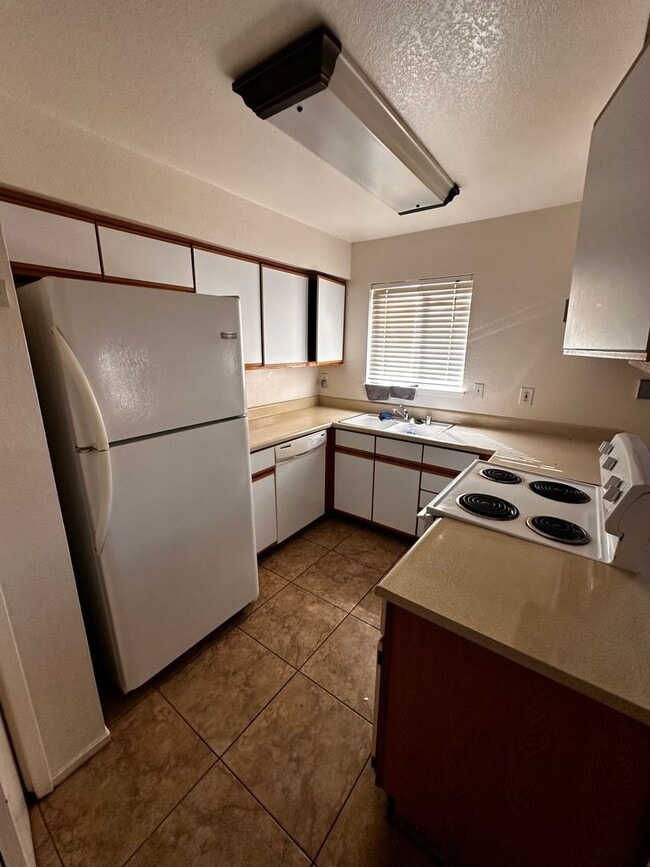 Photo - 2 Bed 1 Bath in Gated Community