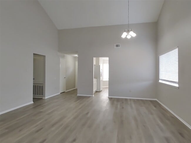 Photo - 11118 Nepau Dr