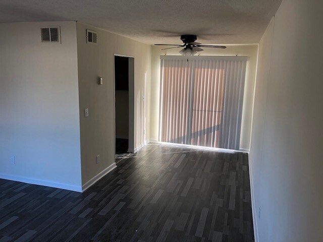 Photo - Jackson Trace Apartments