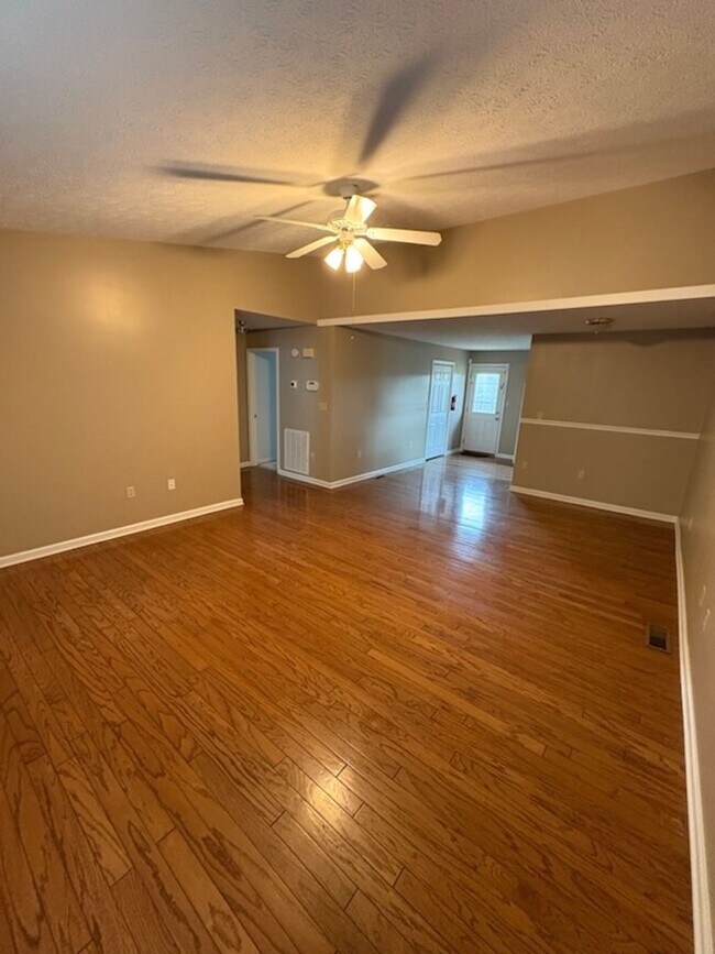 Photo - 1801 Brookline Ct