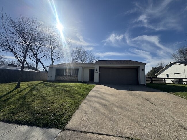 Photo - 332 Navajo Dr