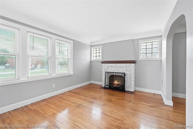 Photo - 1524 Cicotte Ave