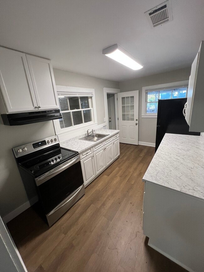 Photo - 3518 Hardee Ave