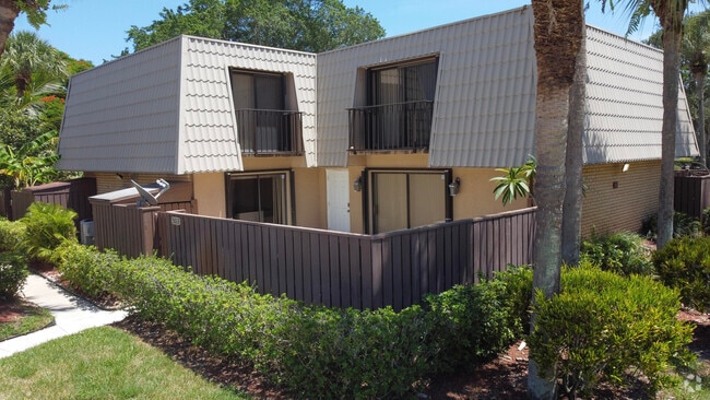 Building Photo - 5013 50th Way Rental
