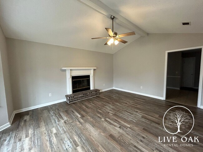 Photo - 904 Willowbrook Dr