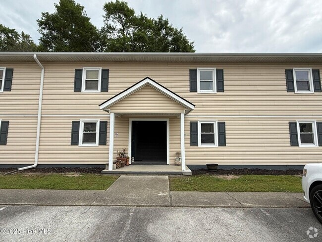 Building Photo - 2310 Indian Dr Unit 9 Rental