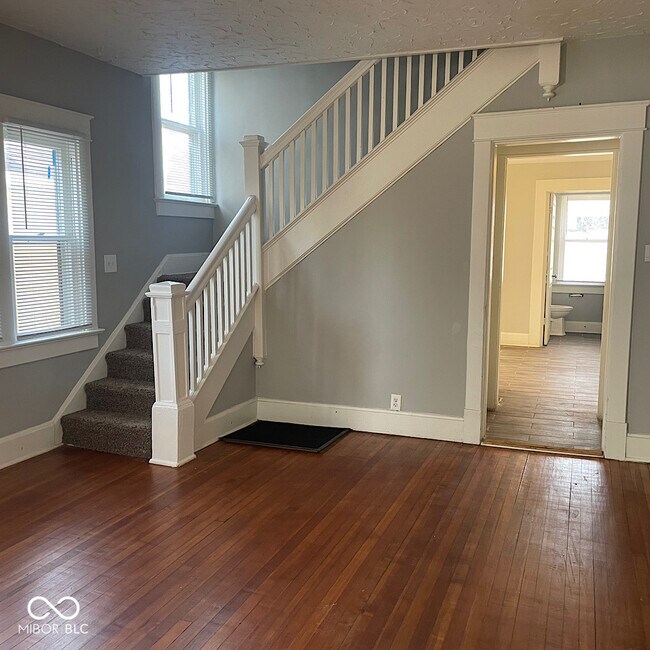 Photo - 854 N Tacoma Ave