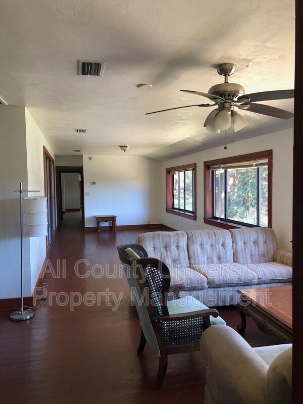 Photo - 23707 SE Hawthorne Rd