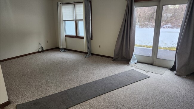 Photo - 161 Riviera Dr