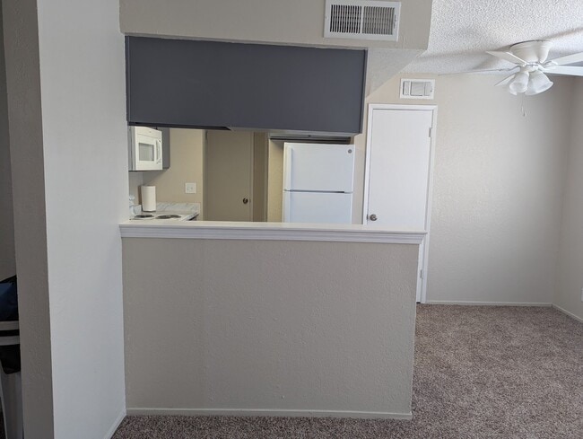 Photo - 939 Jamieson Ct Unidad 4