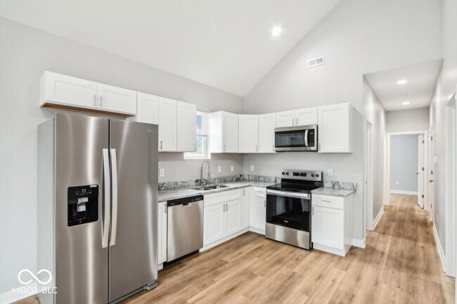 Photo - 1248 Herbert St