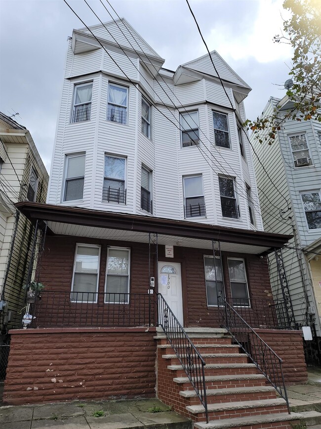 Building Photo - 1700 John F. Kennedy Blvd Unit 3L