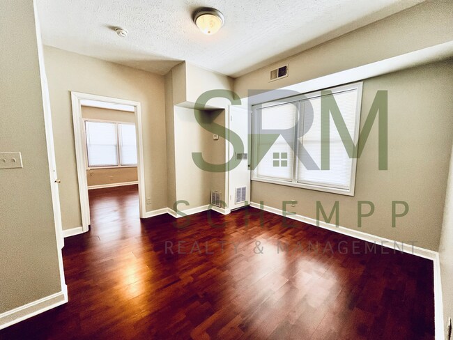 Photo - 307 Woodbine St Unidad 3