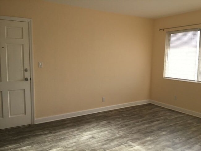 Photo - 1315 First St Unit 1315-2