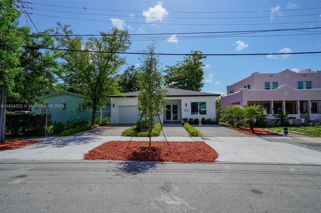 Photo - 112 NW 24th Ct