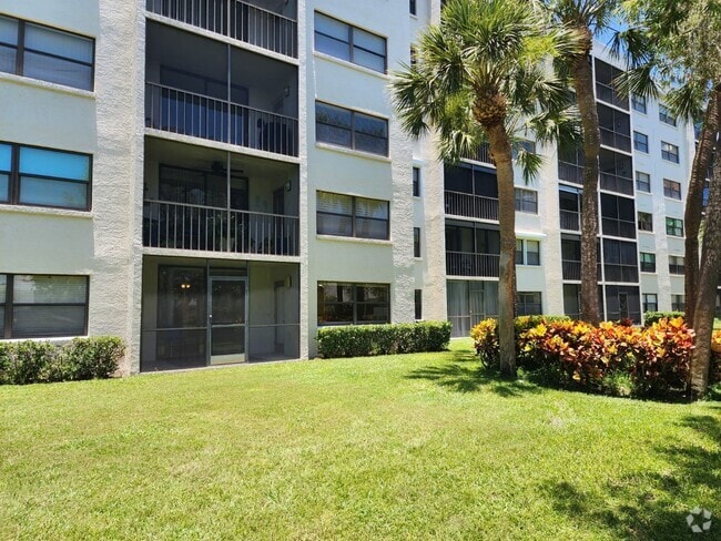 Building Photo - 1320 Pasadena Ave S Unit P620 - 1320 Pasadena Ave S #105 Rental