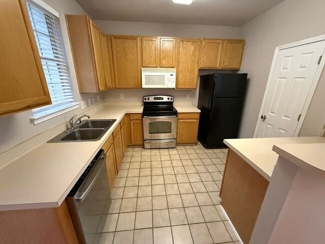 Photo - https://youtu.be/wyzPNZAWVWA?si=NV1Tv_AtGaQrvtzh