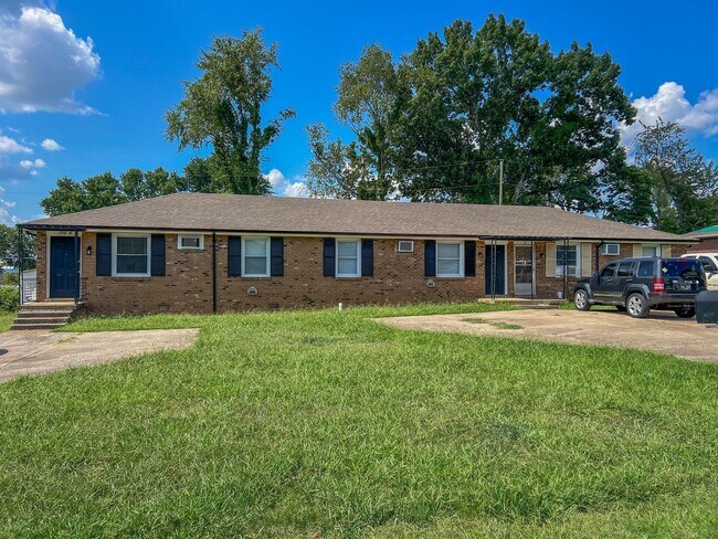 Building Photo - 109 Tandy Dr Unit A Rental
