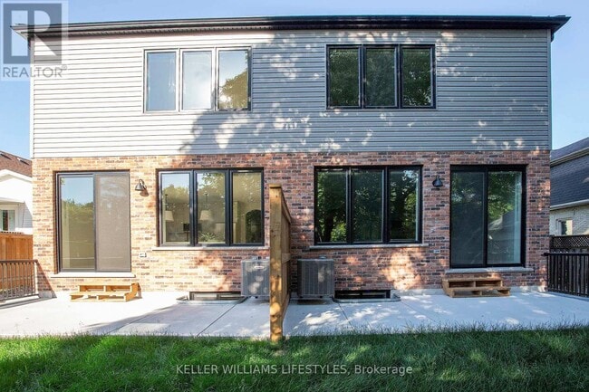 Photo - 121 Cathcart St