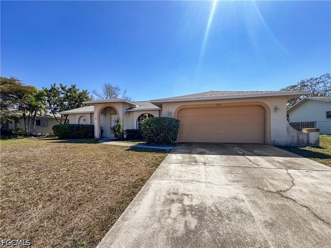 Photo - 208 SE 17th St
