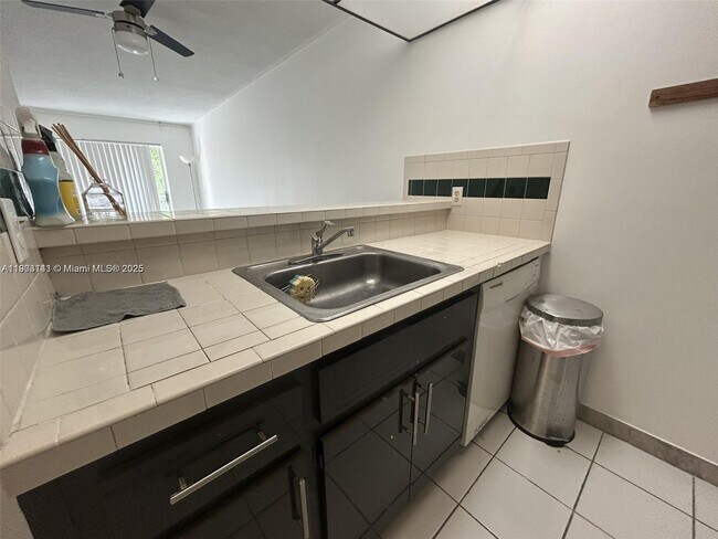 Photo - 1225 NE 124th St Unit 28A