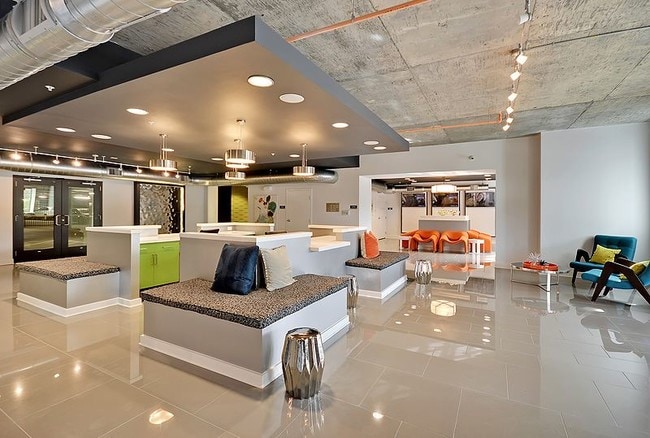 930 NoMo Front Lobby