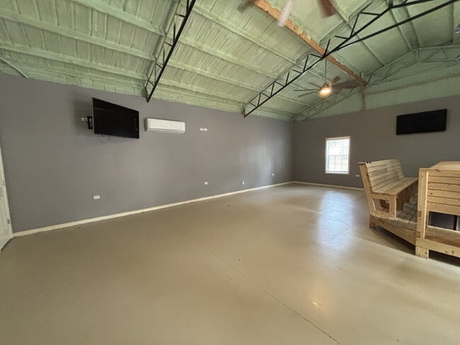 Photo - Studio Apartment FOR RENT in Dothan, AL! Unidad B