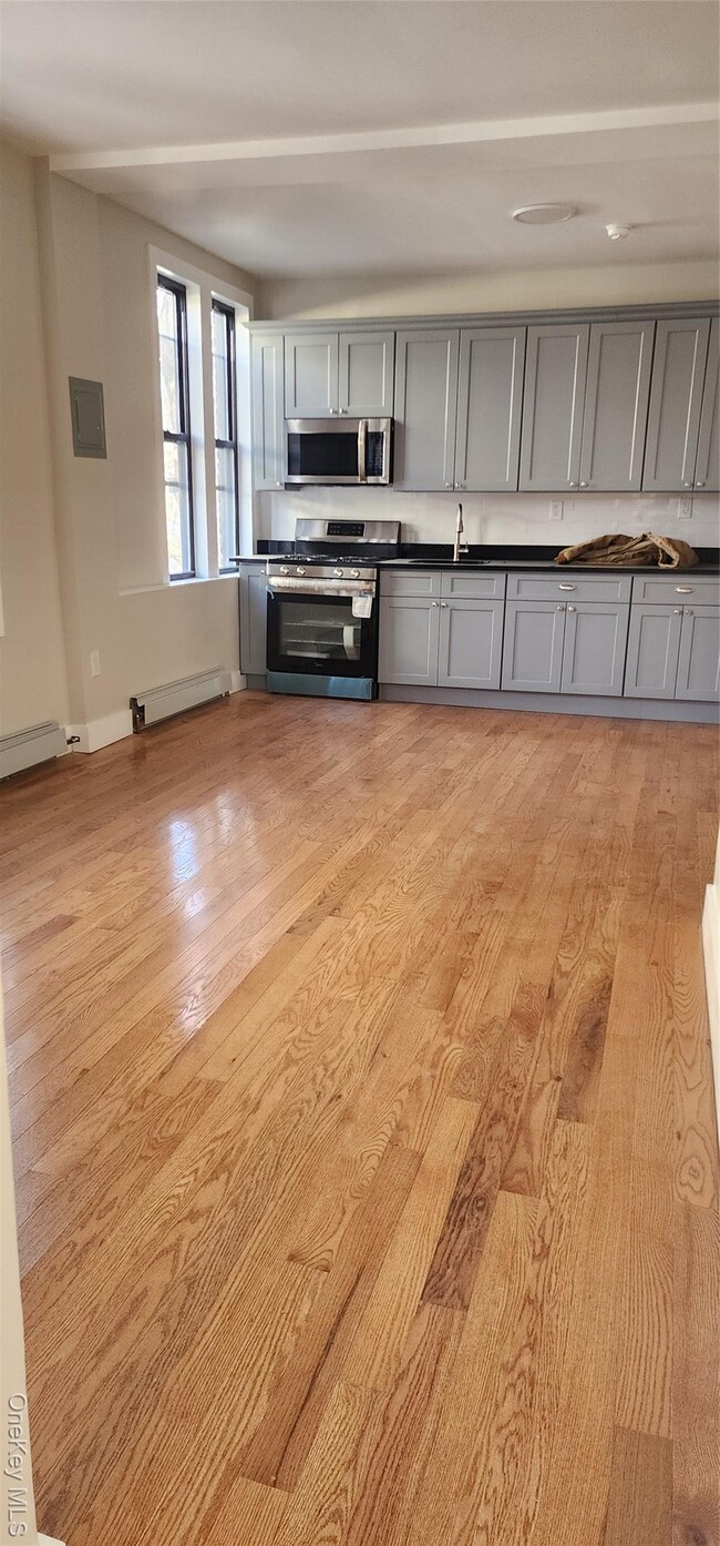 Building Photo - 106-47 Sutphin Blvd Unit 2F