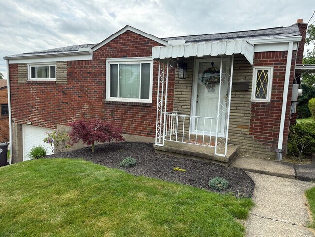 Photo - Move-In Ready 2BR Home on Quiet Residential Street in Baldwin/Whitehall!
