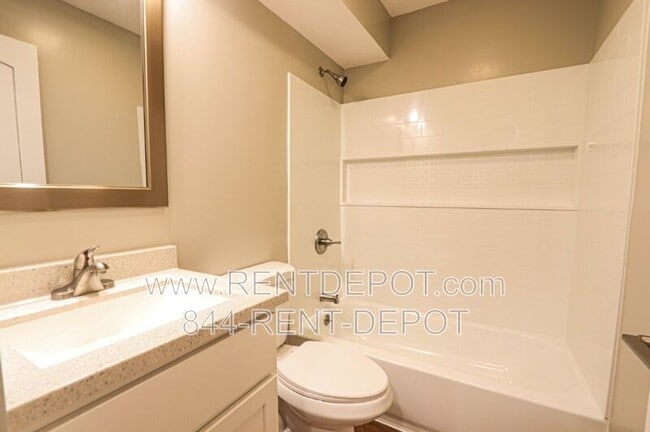 Photo - 1330 SE 2nd St