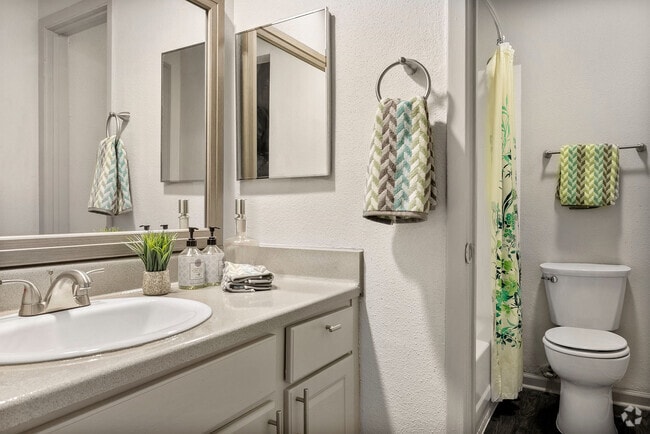 Building Photo - The Enclave at Bear Creek Rental