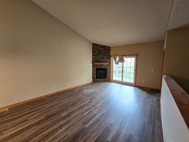 Photo - Remodeled Monticello MN Townhouse