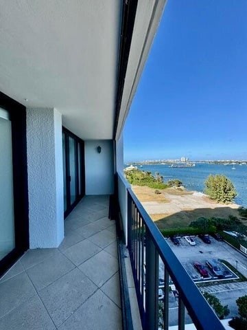 Photo - 5600 N Flagler Dr