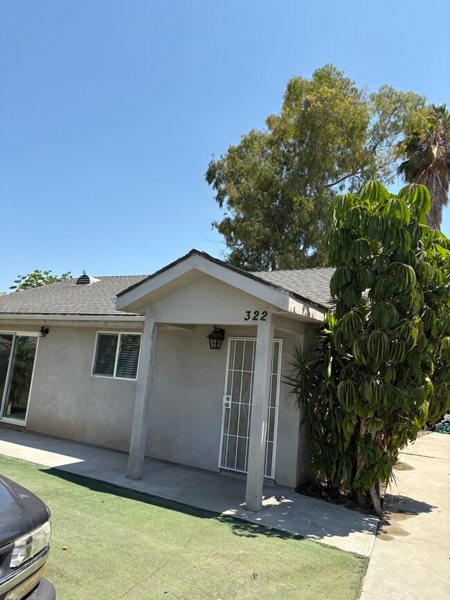 Building Photo - 320 S 4th Ave Rental